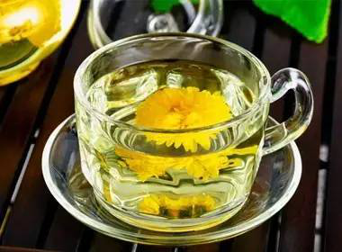 菊花茶泡水