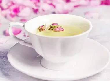 玫瑰花泡水