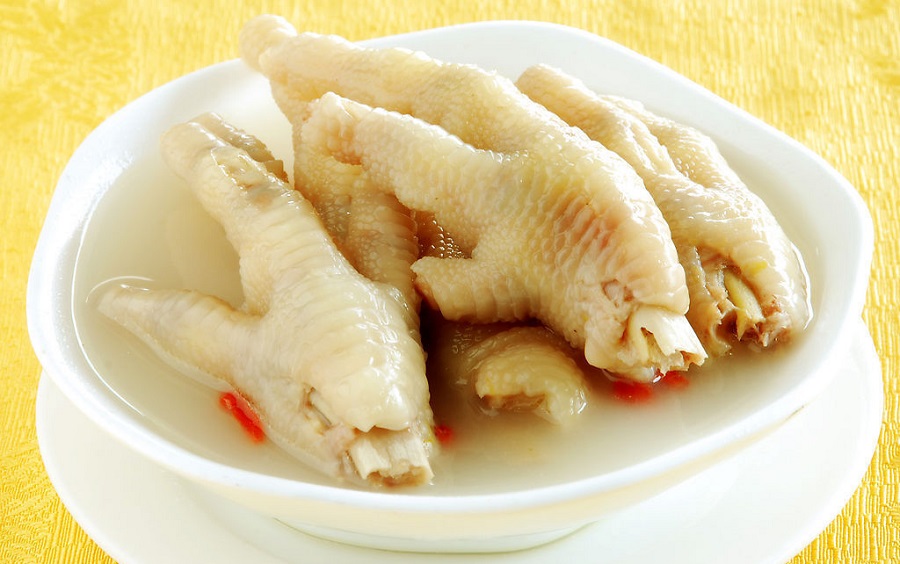 挑选食材注意事项：凤爪的颜色
