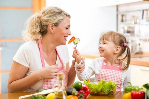 孩子挑食怎么办？试试让孩子参与做饭
