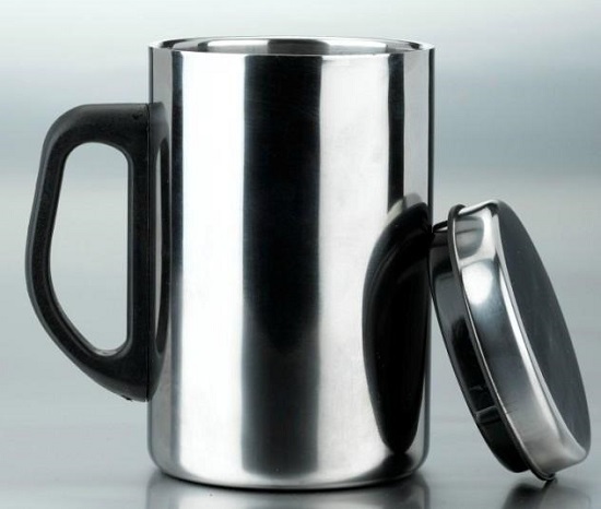 不锈钢杯子泡茶可致癌？