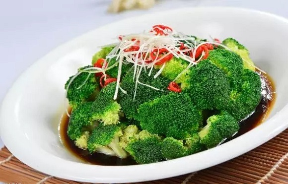 最适合冬天吃的火锅蔬菜：西兰花